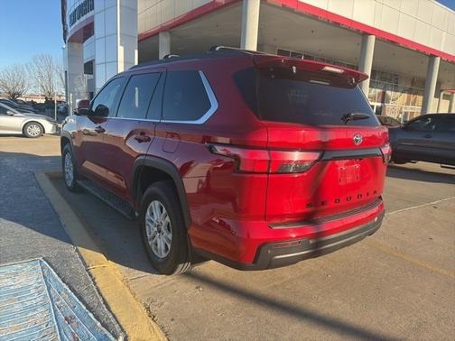 2025 Toyota Sequoia SR5