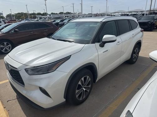 2021 Toyota Highlander Hybrid XLE