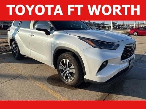 2024 Toyota Highlander Hybrid XLE