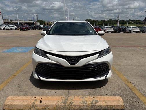 2020 Toyota Camry LE
