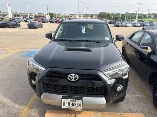 Midnight Black Metallic 2019 Toyota 4Runner TRD Off Road