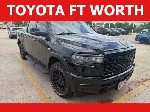 Diamond Black Crystal Pearlcoat 2026 RAM 1500 Big Horn/Lone Star