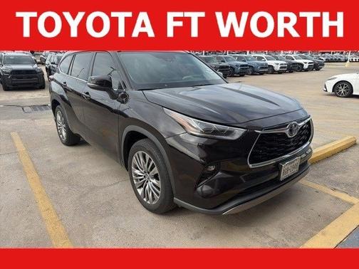 2022 Toyota Highlander Platinum