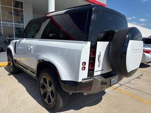2024 Land Rover Defender 90 P400 X-Dynamic SE
