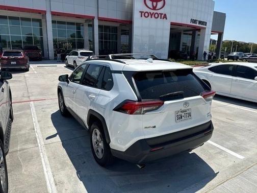 Super White 2019 Toyota RAV4 XLE