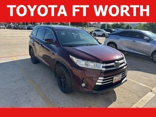 Ooh La La Rouge Mica 2019 Toyota Highlander LE Plus