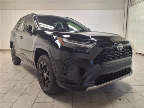 2025 Toyota RAV4 Hybrid SE