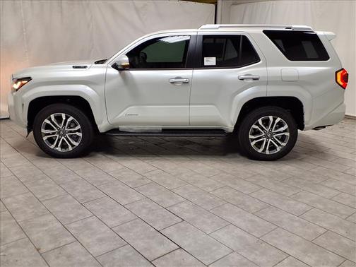 Wind Chill Pearl 2026 Toyota 4Runner Limited