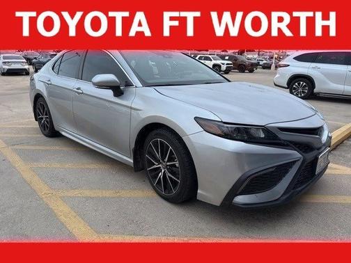 2024 Toyota Camry Hybrid SE