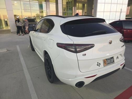 Alfa White 2021 Alfa Romeo Stelvio Ti Sport