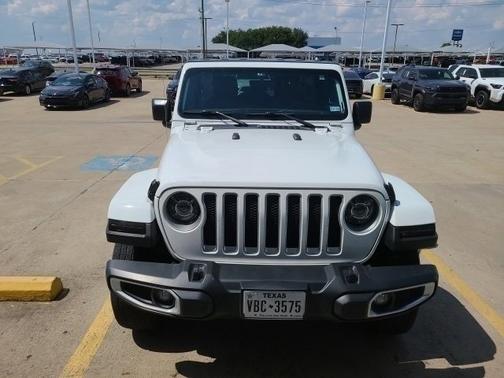 2023 Jeep Wrangler 4-Door Sahara 4x4