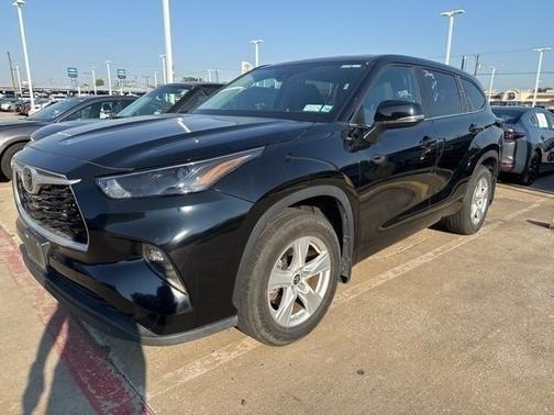 2024 Toyota Highlander LE