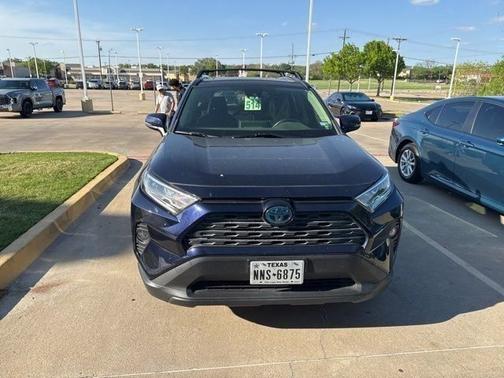 2021 Toyota RAV4 Hybrid XLE Premium