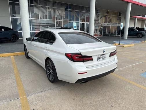 2022 BMW 540 i