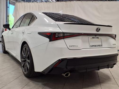 2022 Lexus IS 350 Base