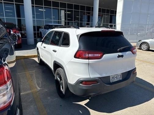 2017 Jeep Cherokee Sport