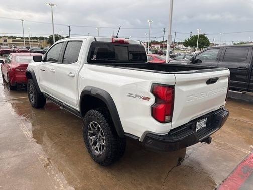 Summit White 2025 Chevrolet Colorado ZR2
