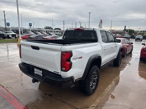 Summit White 2025 Chevrolet Colorado ZR2