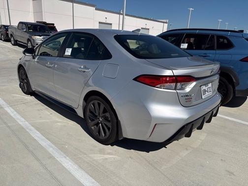 Classic Silver Metallic 2025 Toyota Corolla Hybrid SE