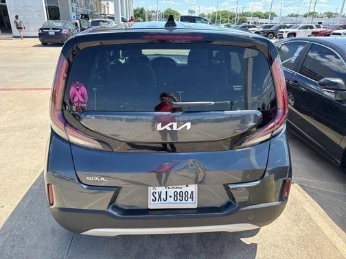 Gravity Gray 2023 Kia Soul LX