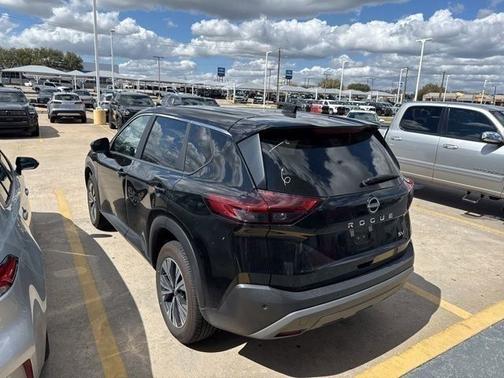 Super Black 2023 Nissan Rogue SV