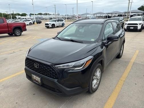 2023 Toyota Corolla Cross LE