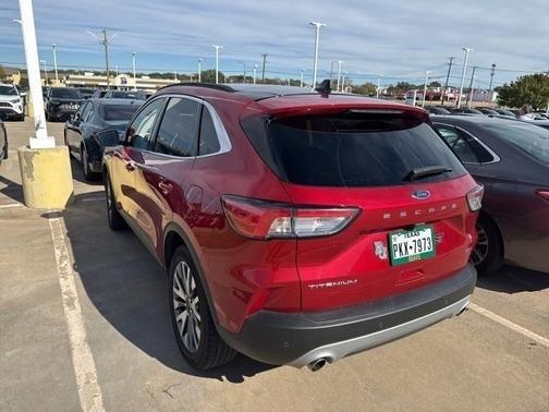 2020 Ford Escape Titanium