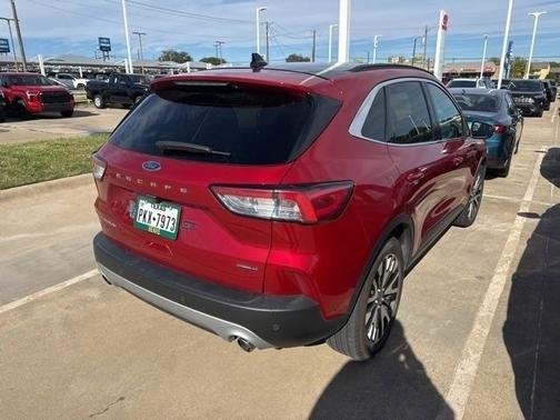 2020 Ford Escape Titanium