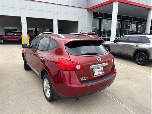 Cayenne Red 2015 Nissan Rogue Select S