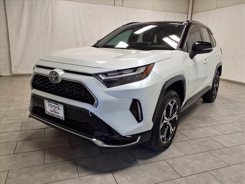 2025 Toyota RAV4 Hybrid SE