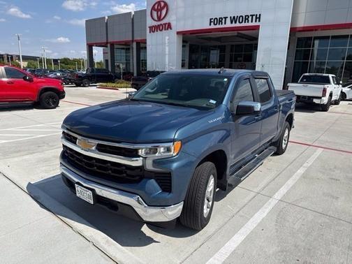 Lakeshore Blue Metallic 2024 Chevrolet Silverado 1500 LT