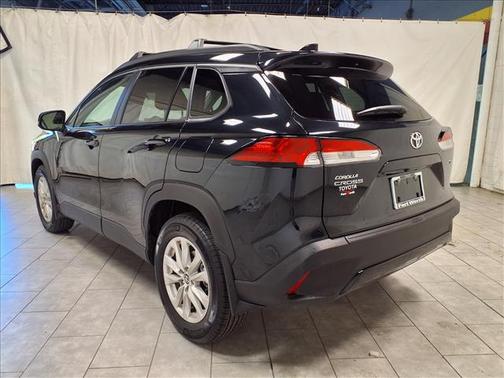 2025 Toyota Corolla Cross LE