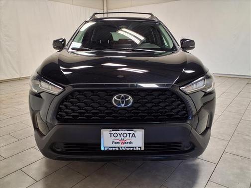 2025 Toyota Corolla Cross LE