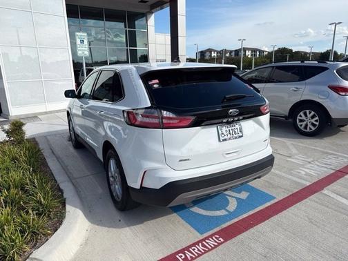 Oxford White 2024 Ford Edge SEL