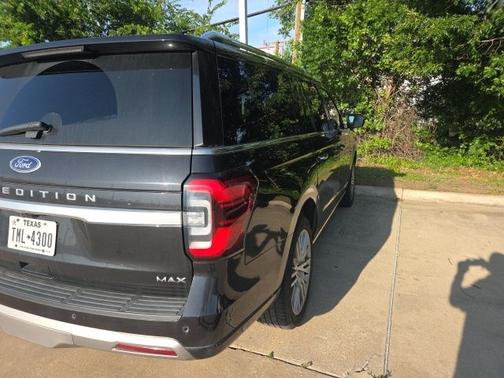 Agate Black Metallic 2022 Ford Expedition Max Platinum