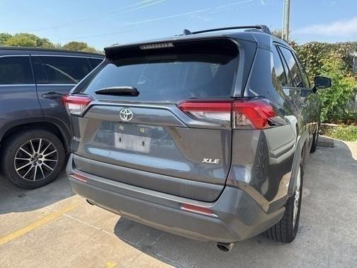 2020 Toyota RAV4 XLE Premium