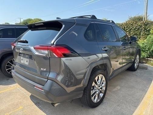 2020 Toyota RAV4 XLE Premium