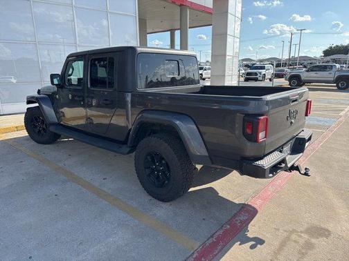 2022 Jeep Gladiator Sport