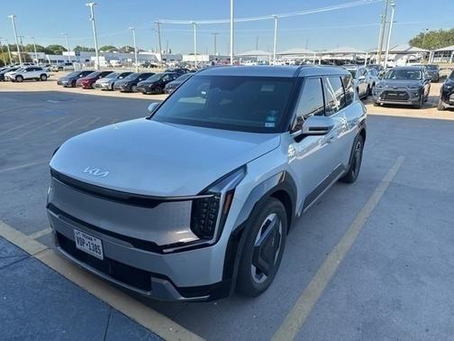 2024 Kia EV9 Land