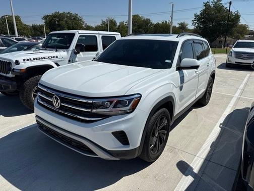 Pure White 2023 Volkswagen Atlas 3.6L SE w/Technology