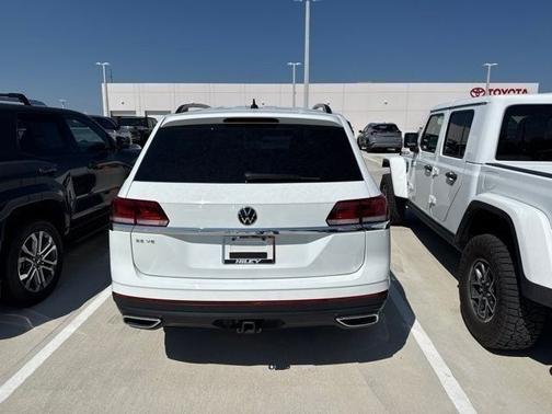 Pure White 2023 Volkswagen Atlas 3.6L SE w/Technology