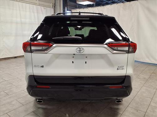 2025 Toyota RAV4 Hybrid SE