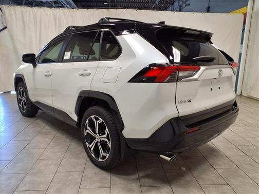 2025 Toyota RAV4 Hybrid SE