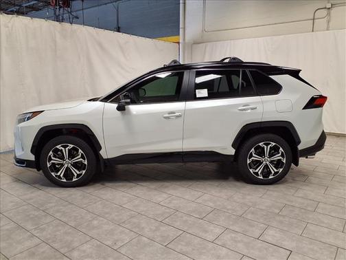2025 Toyota RAV4 Hybrid SE