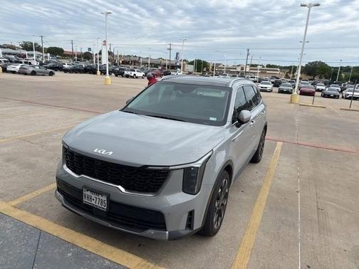Wolf Gray 2024 Kia Sorento SX
