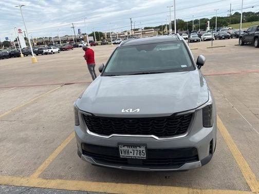 Wolf Gray 2024 Kia Sorento SX