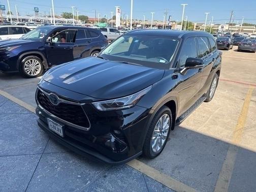 2022 Toyota Highlander Hybrid Limited