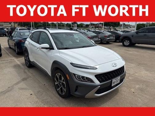 Lunar White 2022 Hyundai KONA Limited