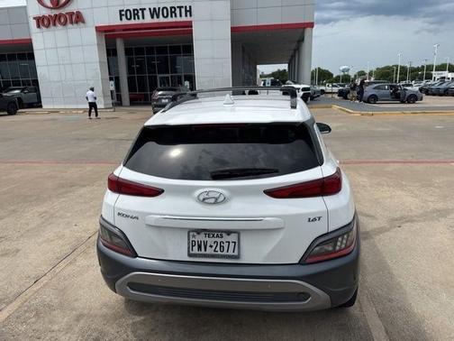 Lunar White 2022 Hyundai KONA Limited