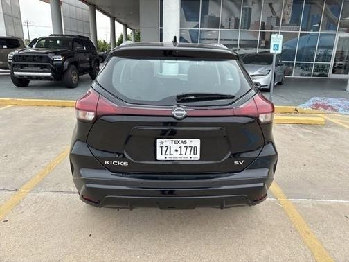 2024 Nissan Kicks SV